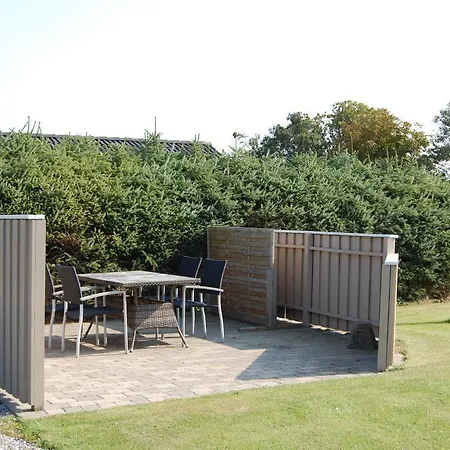 Attractiv Holiday Enghusvej 098596 Semesterbostad *