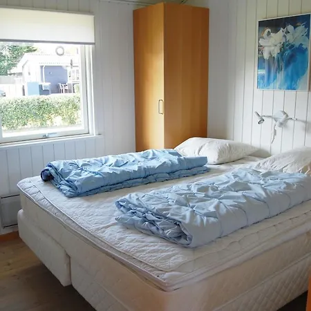 Attractiv Holiday Enghusvej 098596 *